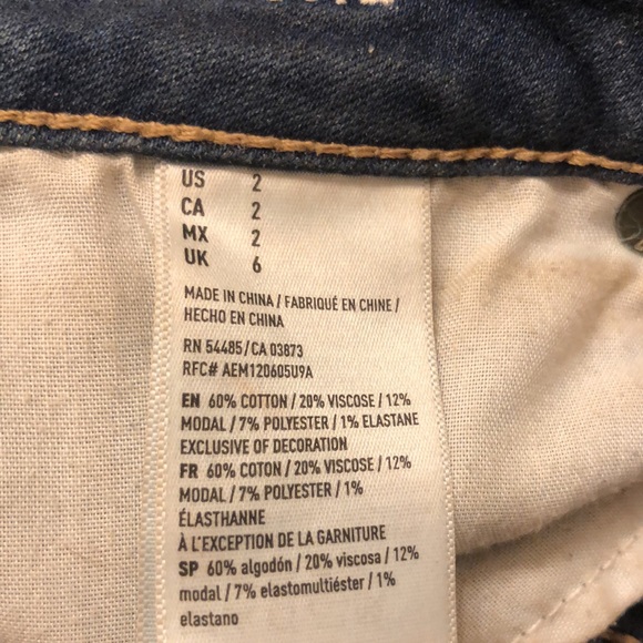 American Eagle Size 2 Jean Short Super Hi-Rise Stretchy Distressed w/Side Zipper - Picture 6 of 7